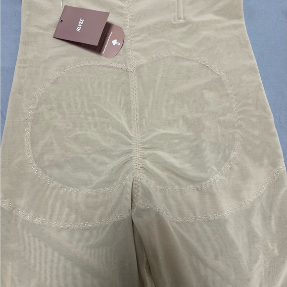 KLVEE TUMMY TARGETING SIZE 2XL. New and size M black - Picture 2 of 12